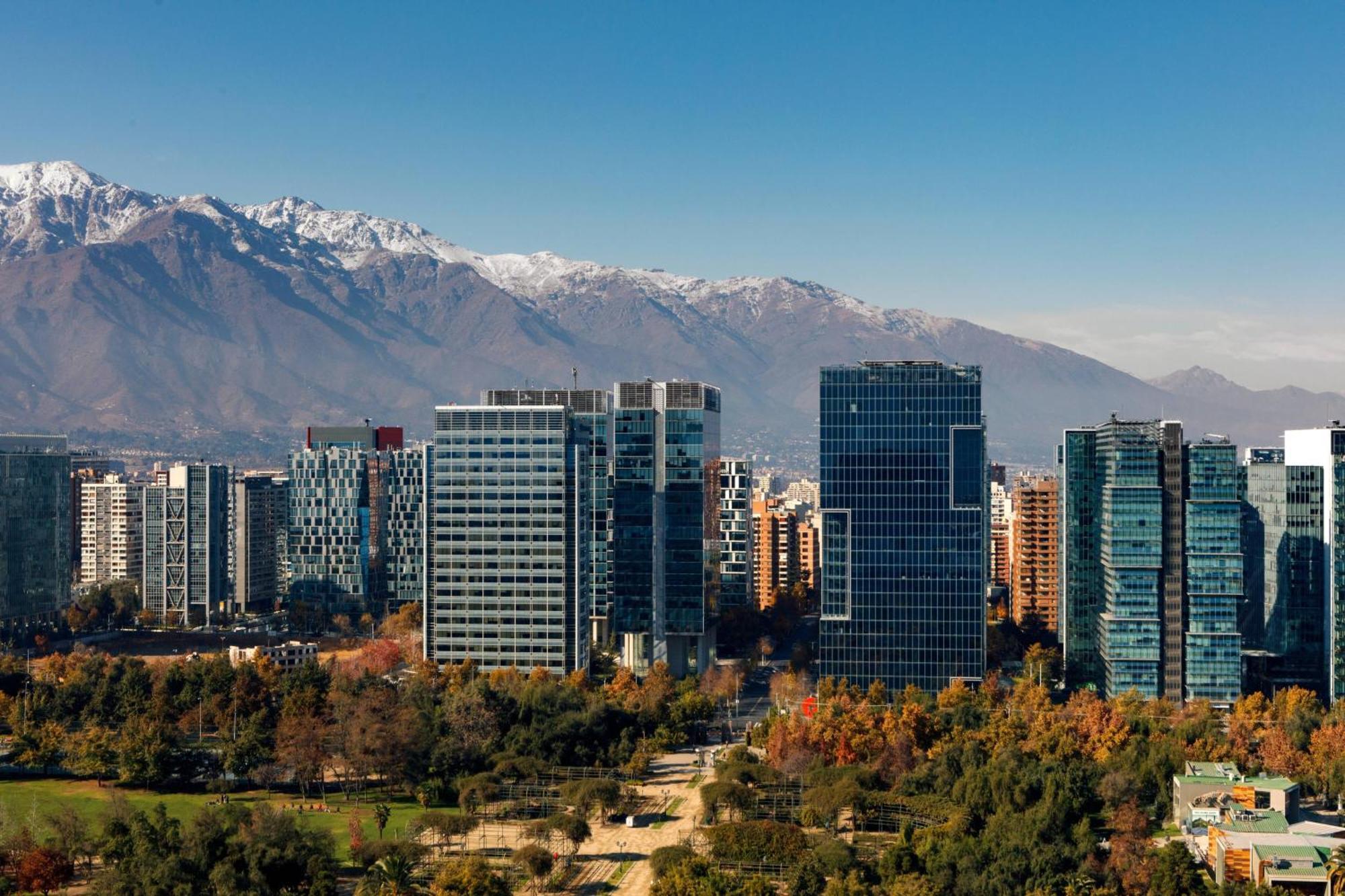 Courtyard By Marriott Santiago Las Condes מראה חיצוני תמונה